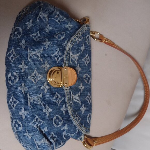 Authentic RARE Louis Vuitton DENIM PLEATY π¦ππ - Picture 2 of 16